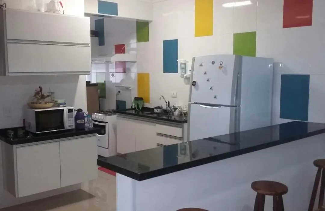 Guarujá, apto a 150 metros da praia - Enseada-1